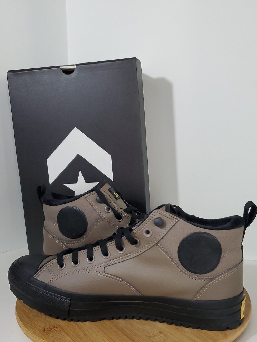 Converse All Star CTAS Malden Street Boot Mid Unisex M 12/ W14 NIB